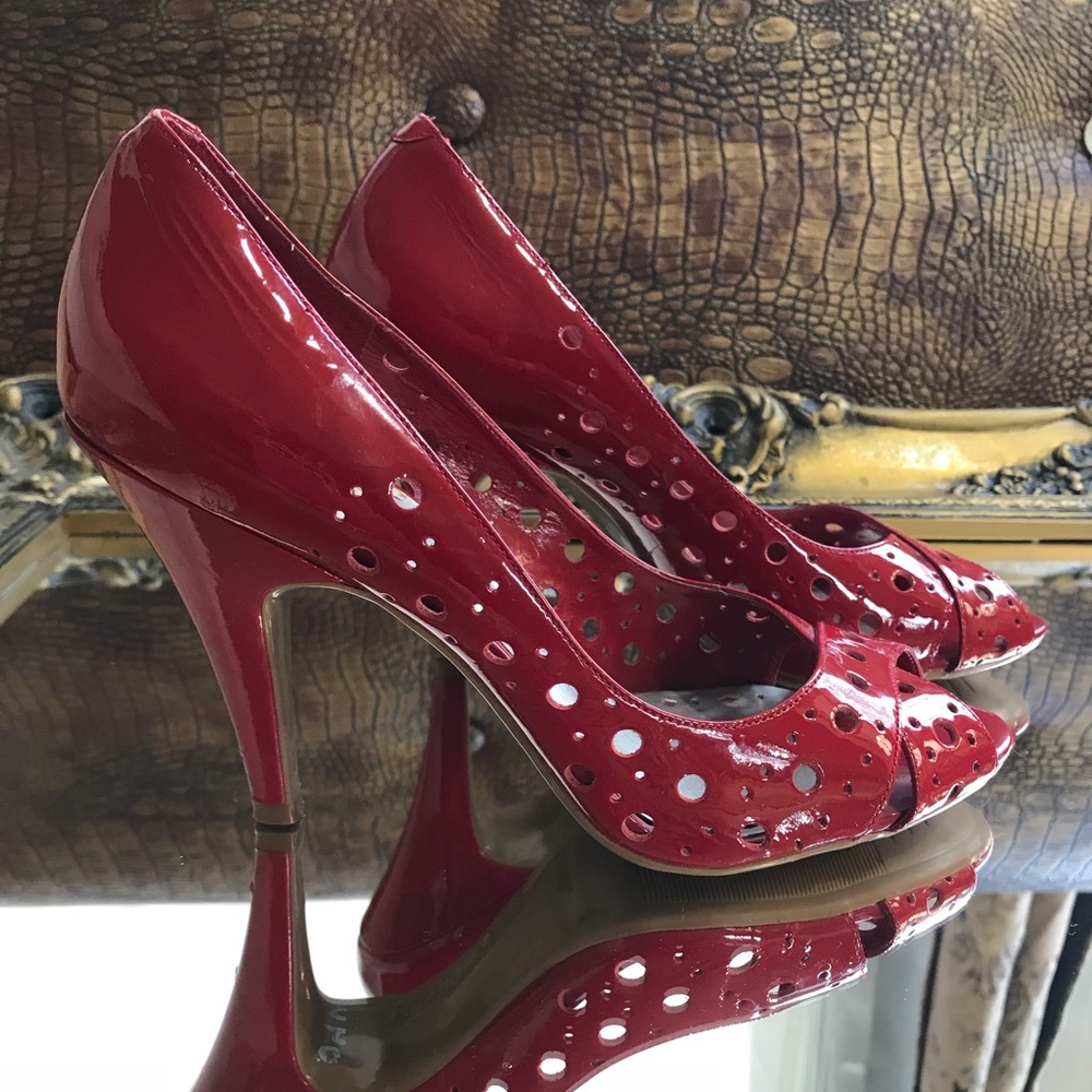 NWOT BCBG Girls 👠Patent Leather- 7.5B